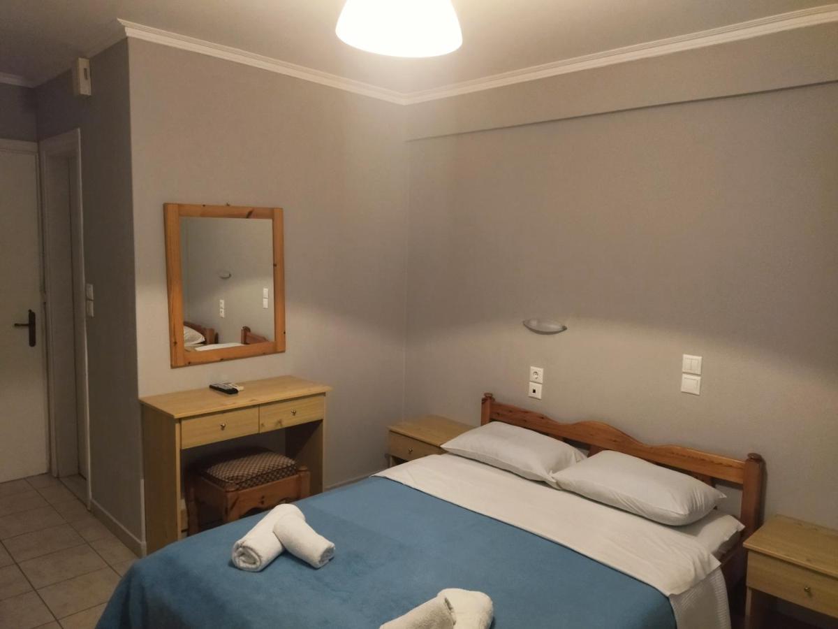 Hotel Thermaikos Korinós Buitenkant foto