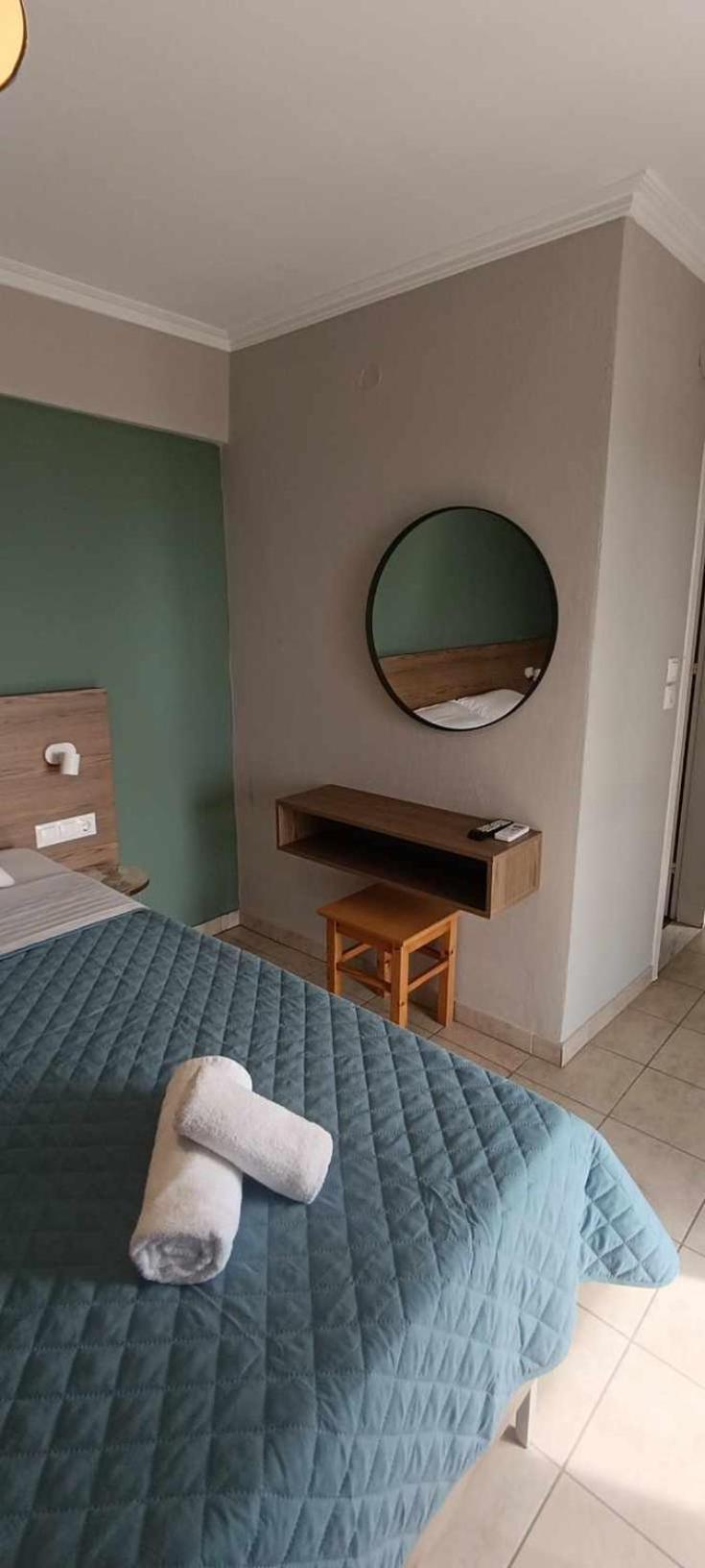 Hotel Thermaikos Korinós Buitenkant foto